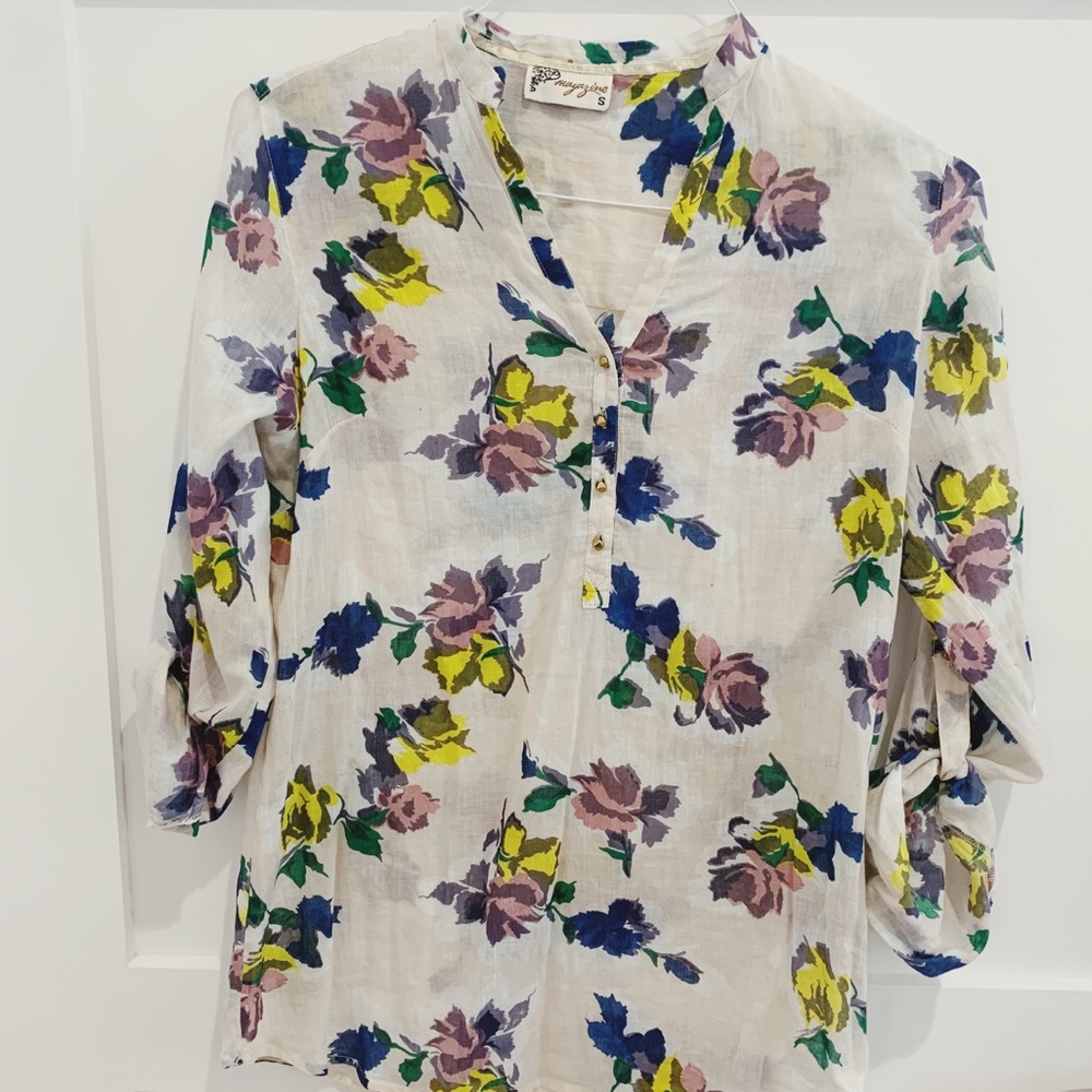 Long Sleeve Floral Blush Blouse size small